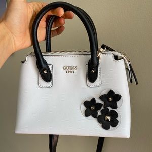 Crossbody (or hand) bag, White, with flowers